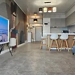 Sunset Boutique Apartment Lakeview