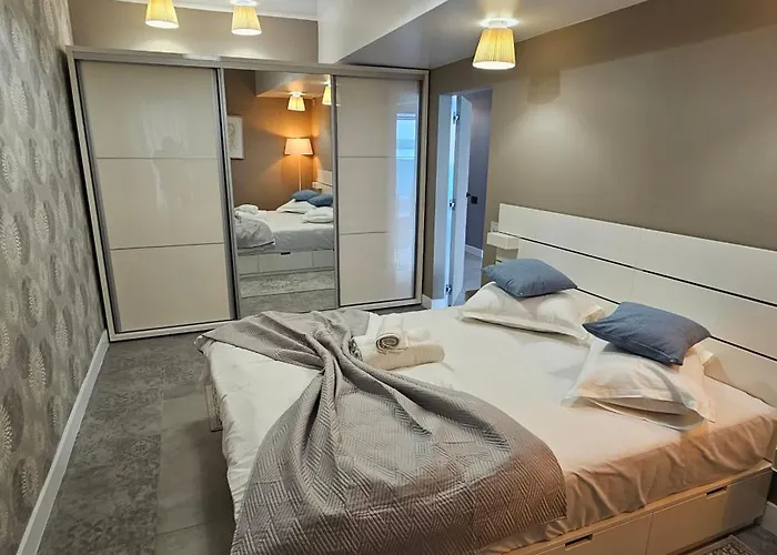 Sunset Boutique Apartment Lakeview